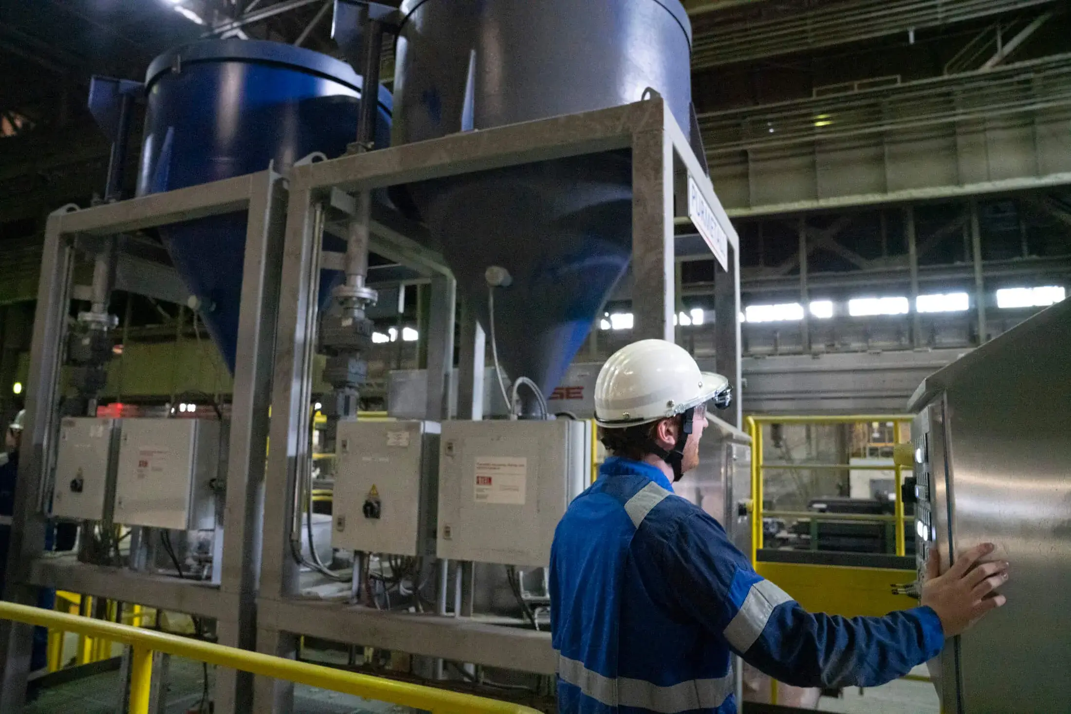 Ladle well filler addition station